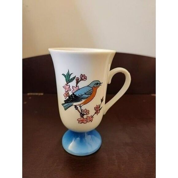 Vintage Sanyei Bird Pedestal Coffee Cups - Picture 7 of 12